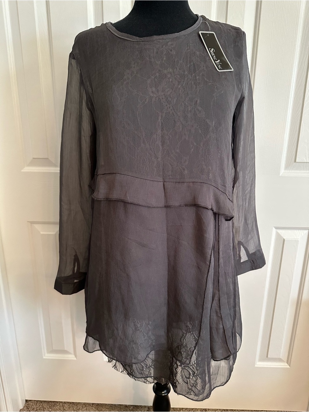 Sans Souci Gray Lace-Overlay Long Sleeve Tunic